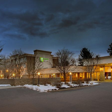 Holiday Inn Express Poughkeepsie By Ihg Exterior foto