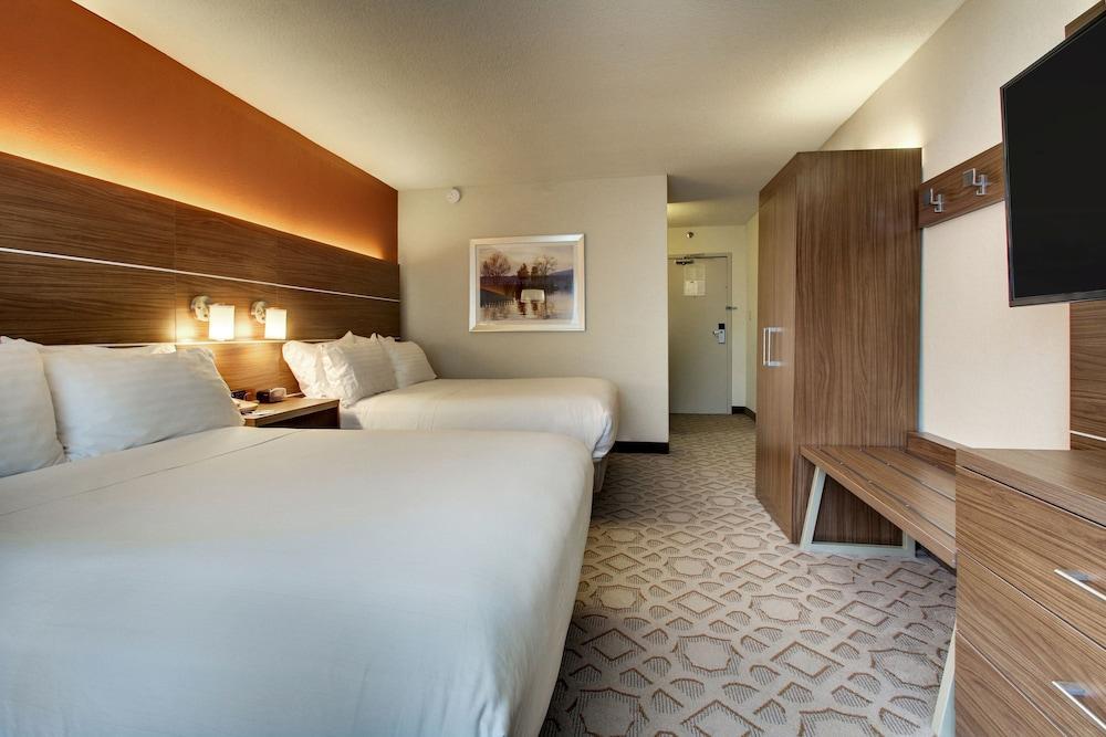 Holiday Inn Express Poughkeepsie By Ihg Exterior foto