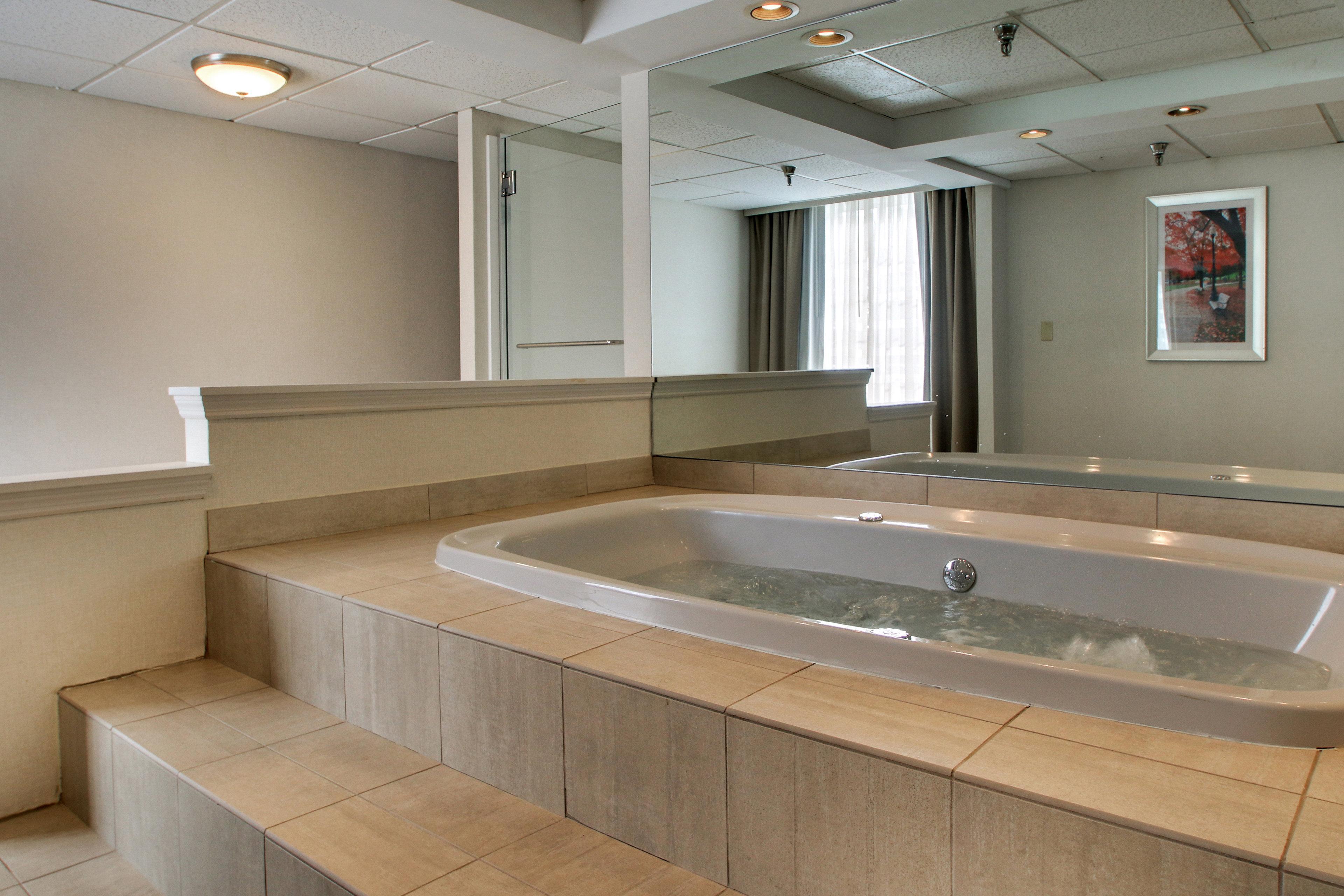 Holiday Inn Express Poughkeepsie By Ihg Exterior foto