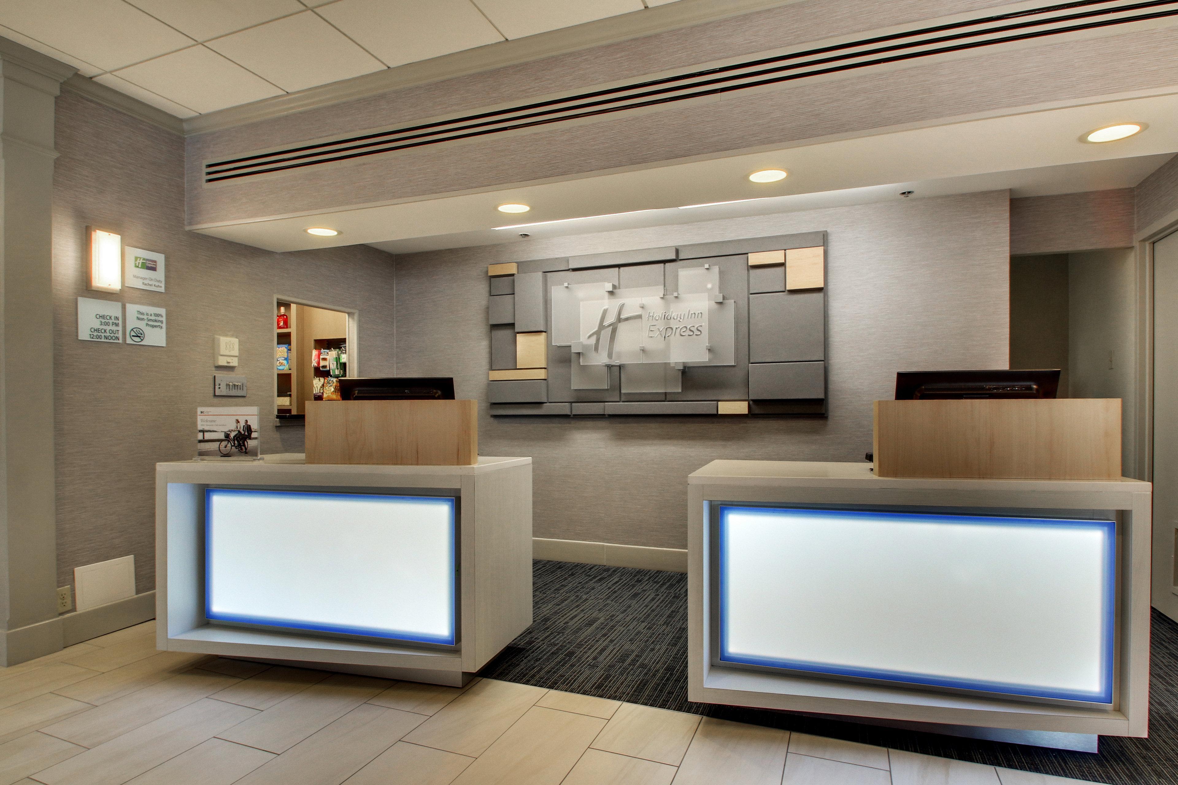 Holiday Inn Express Poughkeepsie By Ihg Exterior foto